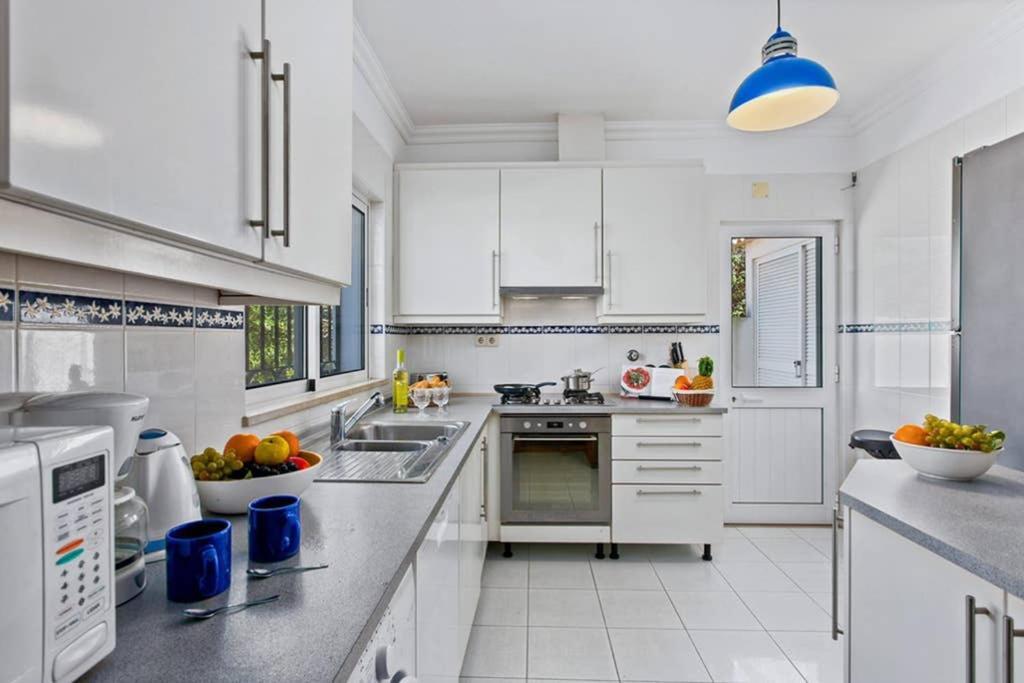 Villa White Sands - Private Oasis, Heated Pool, Beaches & Strip Nearby Albufeira Eksteriør bilde