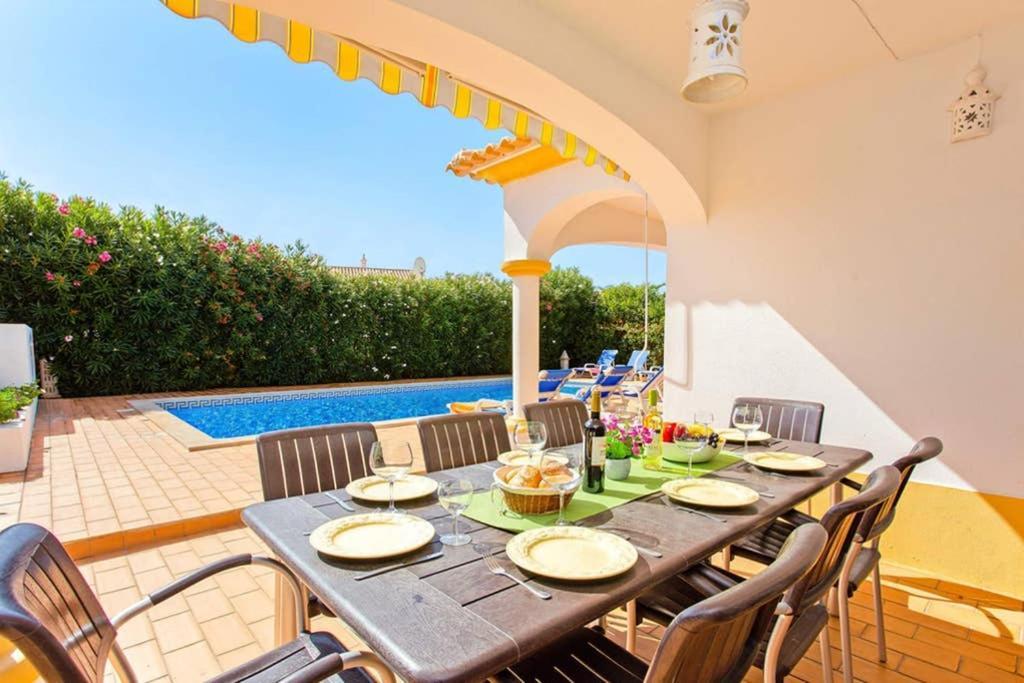 Villa White Sands - Private Oasis, Heated Pool, Beaches & Strip Nearby Albufeira Eksteriør bilde